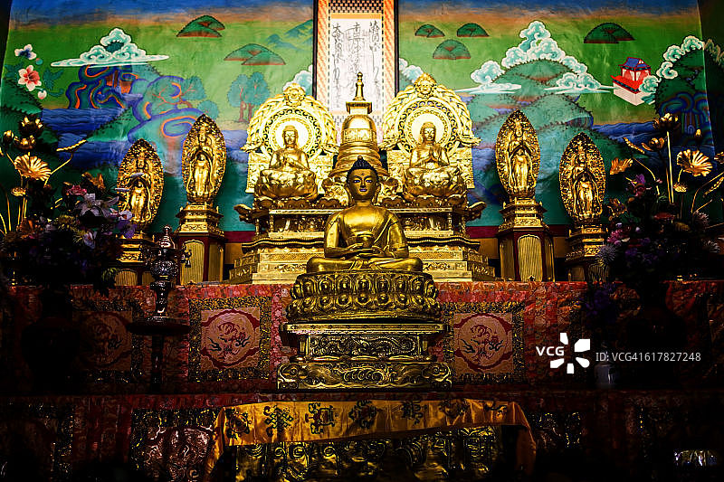 香提佛塔的佛寺中的佛像图片素材