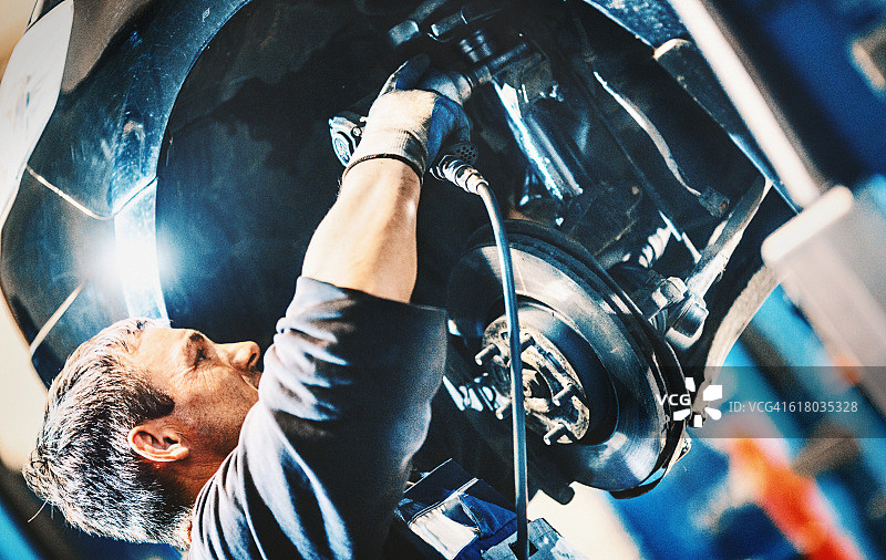 汽车制动系统维修图片素材