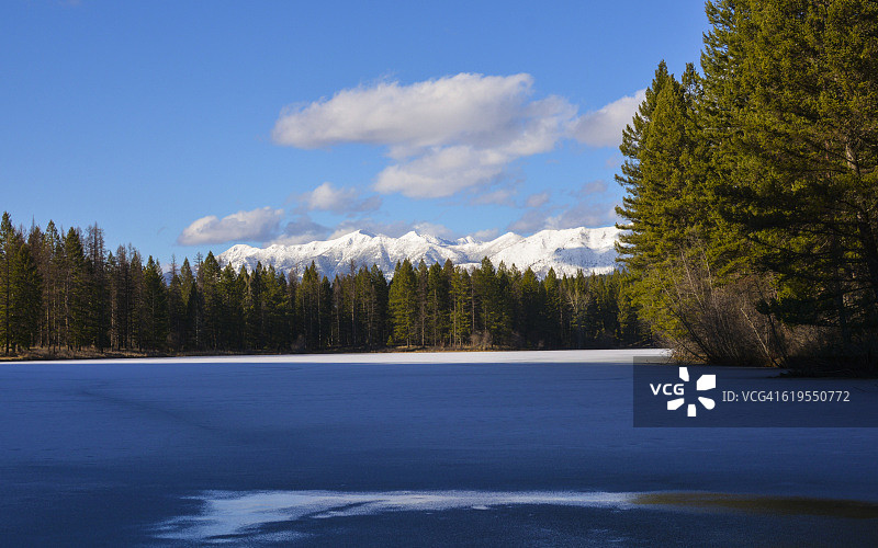 冬天的湖图片素材