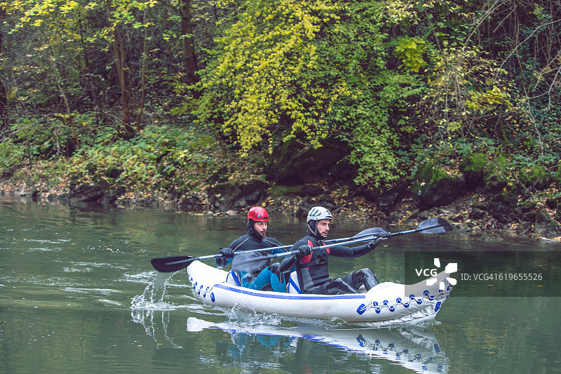 水与友谊图片素材