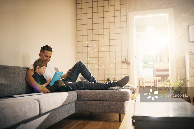 新科技带来全新学习体验图片素材