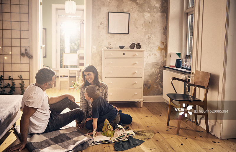 众人同乐图片素材