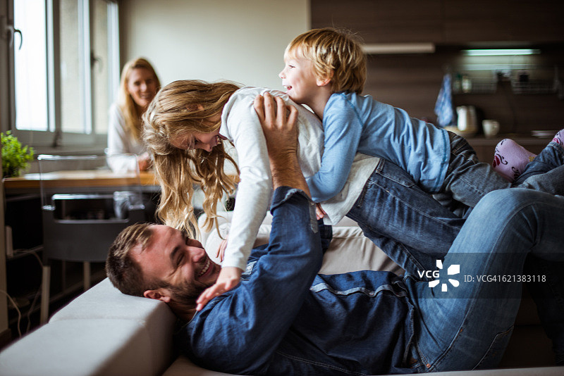 和爸爸一起玩图片素材