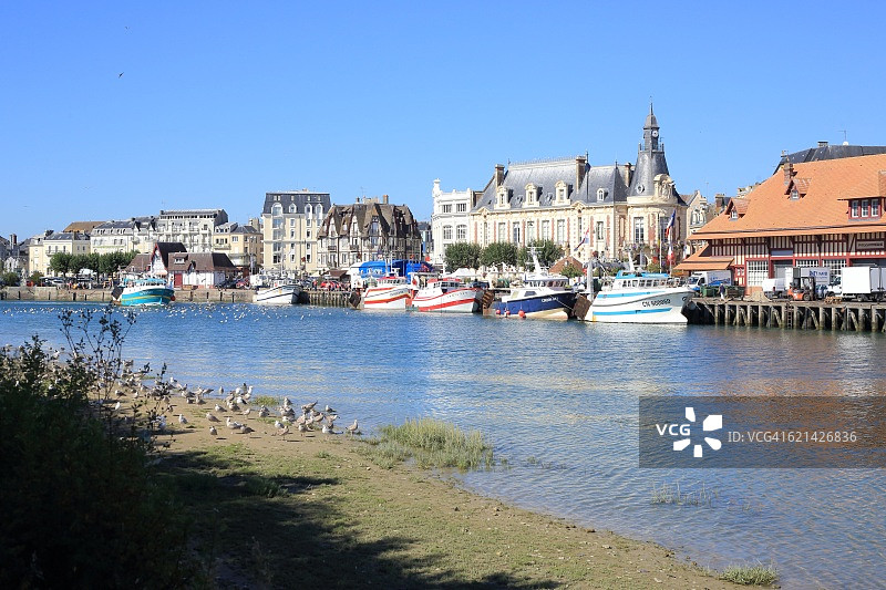 阳光明媚的诺曼底滨海特鲁维尔（2016年9月7日）图片素材