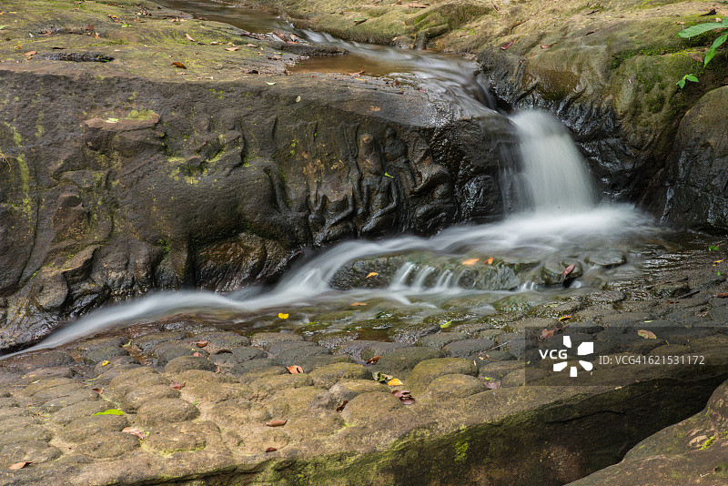柬埔寨暹粒省的戈巴斯班瀑布图片素材