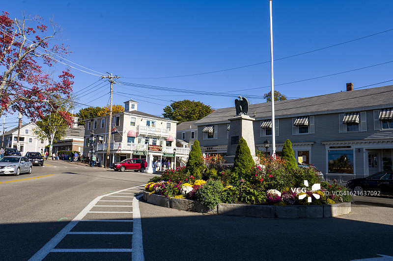 缅因州肯纳邦克港的码头广场图片素材
