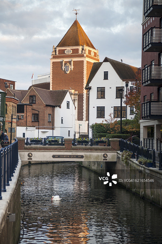 从英格兰霍格斯米尔河看到的金斯顿景色图片素材