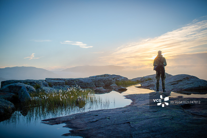 享受清晨图片素材