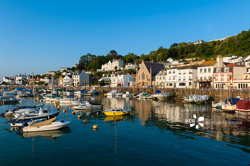 圣欧班泽西村庄图片素材