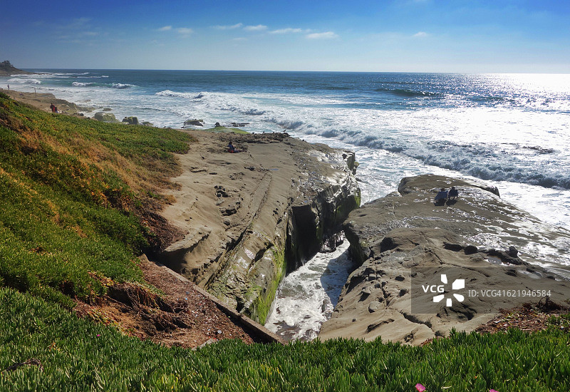 加利福尼亚州圣地亚哥海湾附近的岩石悬崖图片素材