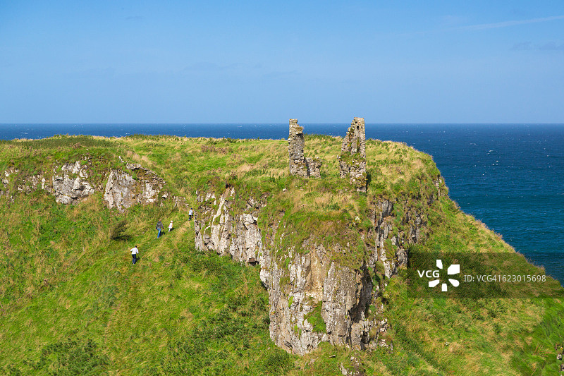 北爱尔兰安特里姆郡的邓塞韦里克城堡图片素材