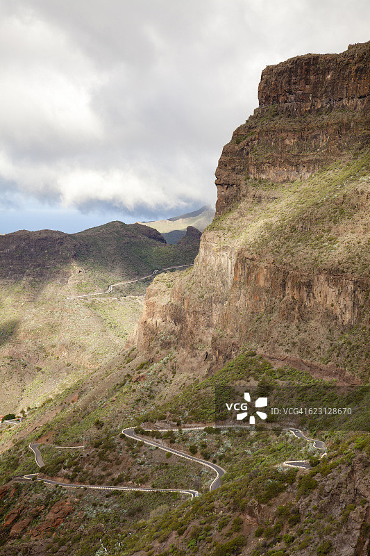 特诺山脉的陡峭山峰图片素材