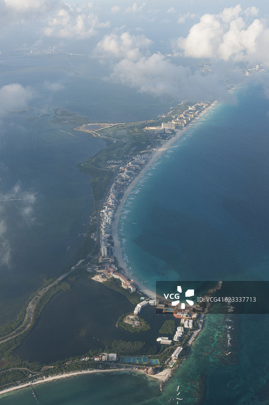 空中俯瞰坎昆图片素材