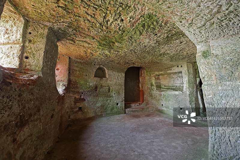 岩石中的教堂，克劳斯，卡斯特尔-斯塔特图片素材