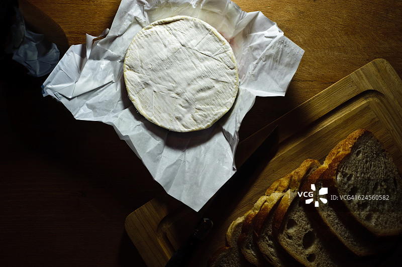 法国羊奶-牛奶混合奶酪图片素材