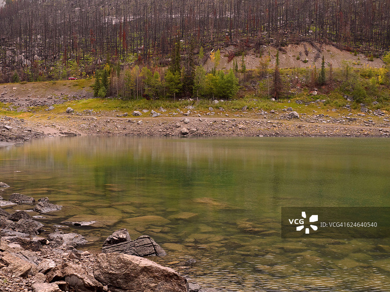 贾斯珀国家公园梅迪辛湖图片素材