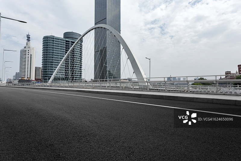 天津的空旷道路图片素材