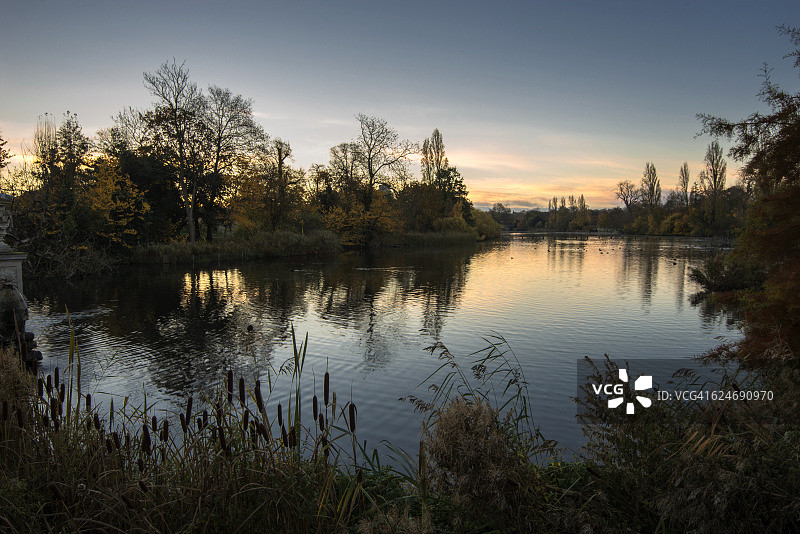肯辛顿花园的日出图片素材