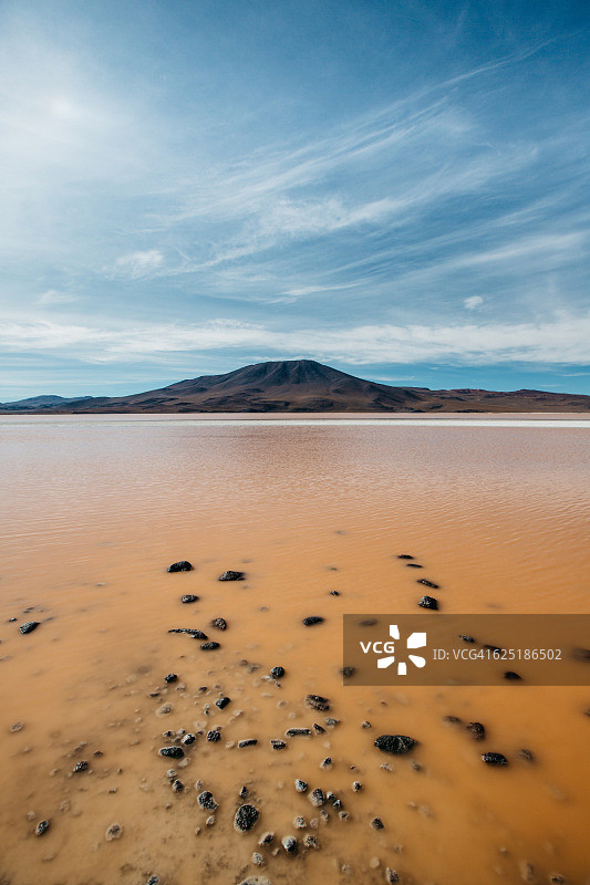 科罗拉达泻湖的红色湖水图片素材