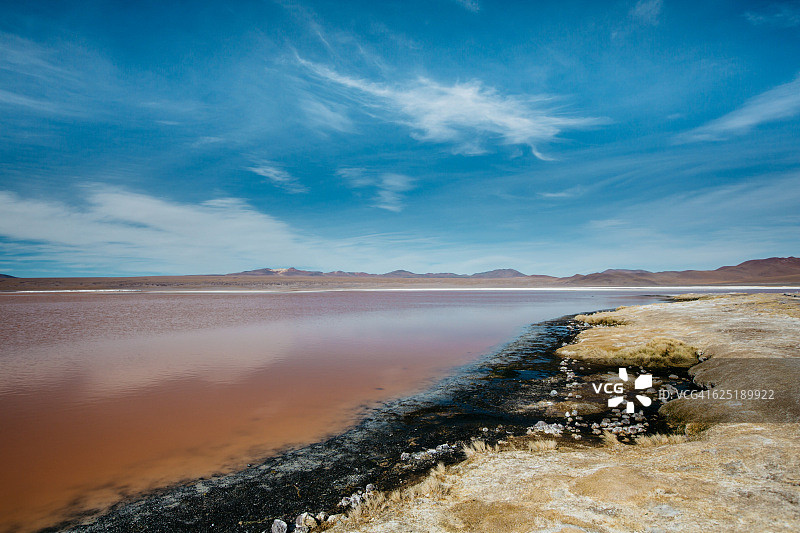 科罗拉达泻湖的红色湖水图片素材
