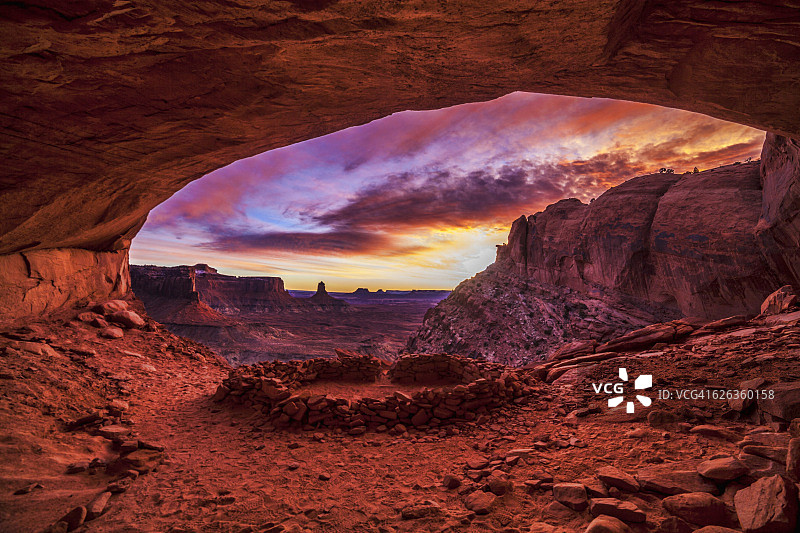 红色基瓦图片素材