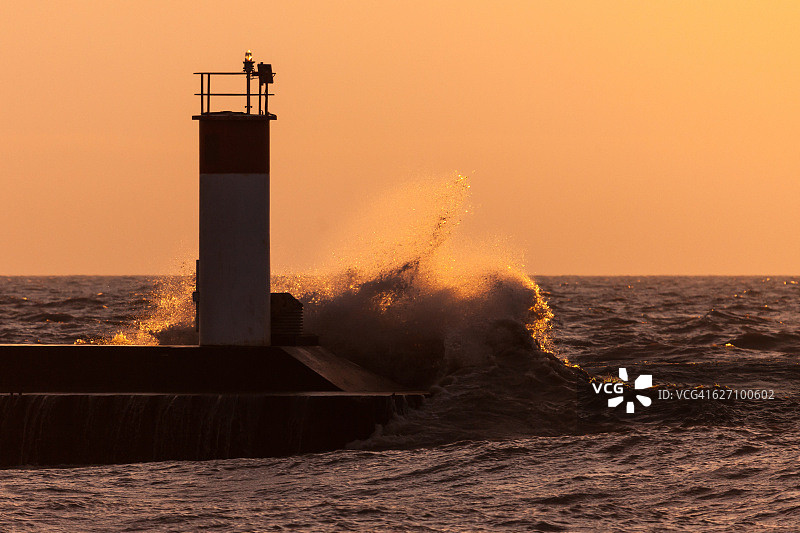 伊利湖日出图片素材