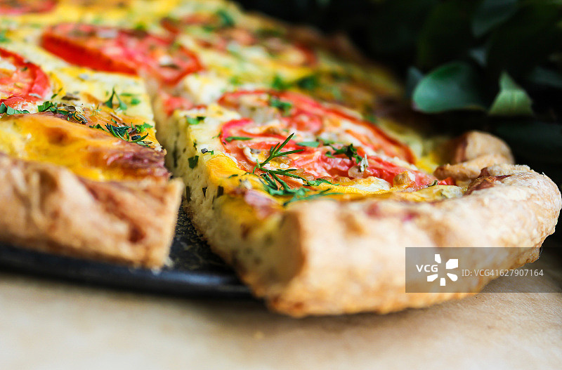 奶油奶酪番茄莳萝千层酥饼图片素材