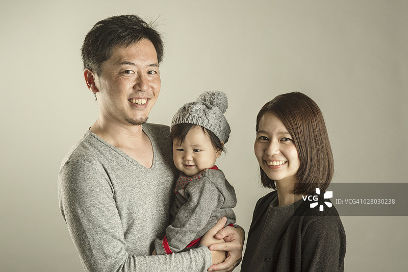 日式全家福摄影棚拍摄图片素材