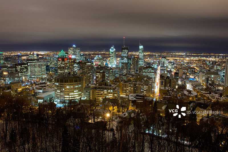加拿大魁北克省蒙特利尔市夜景图片素材