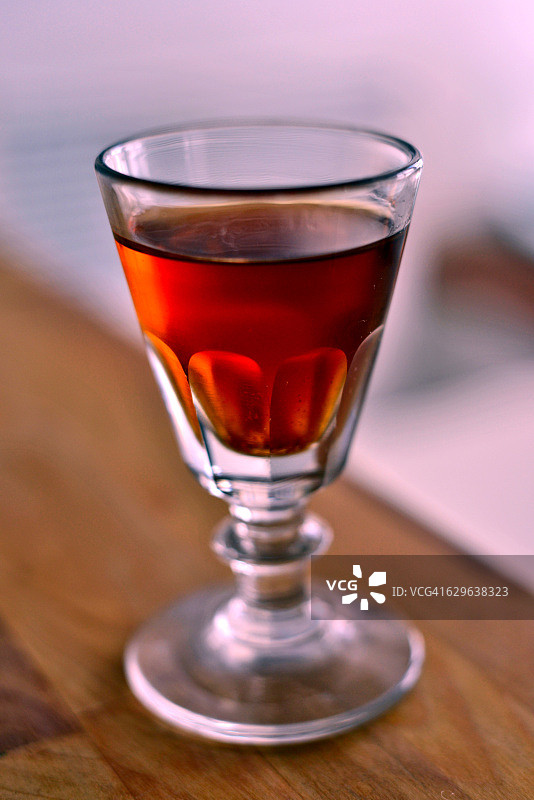 一小杯欧罗索雪利酒图片素材