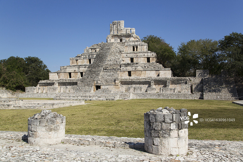 埃兹纳玛雅考古遗址五层建筑结构图片素材