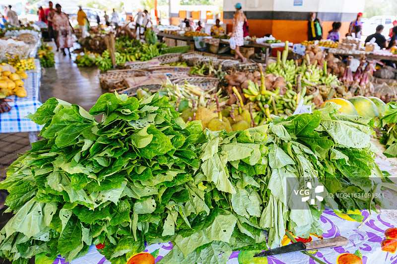 卢甘维尔市场农产品，埃斯皮里图桑托图片素材