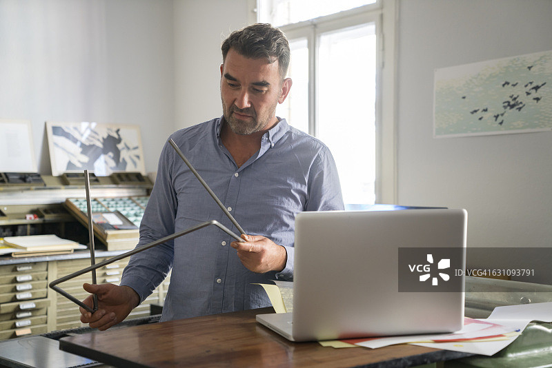 产品设计师工作场景图片素材