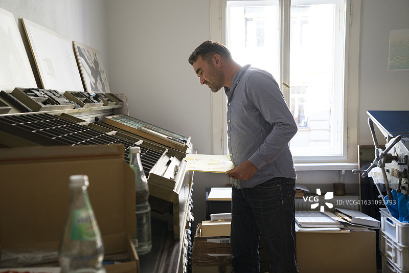 工作中的打印机图片素材