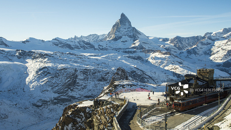 戈尔内格拉特车站的戈尔内格拉特铁路与马特洪峰图片素材