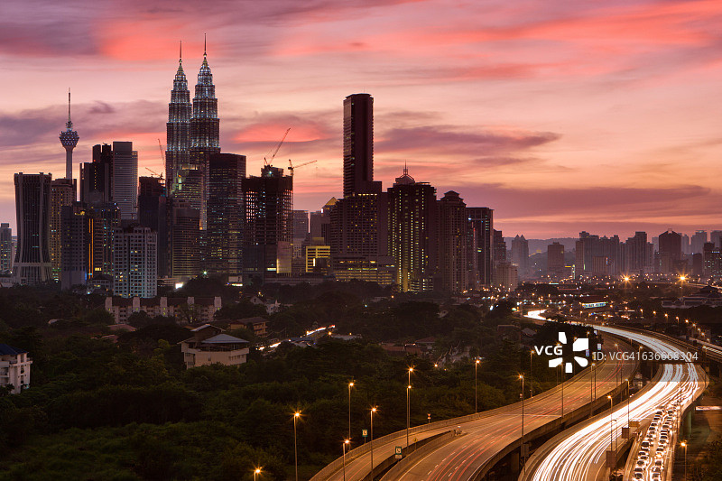 吉隆坡黄昏城市天际线图片素材