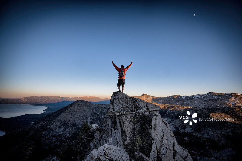 山中成功与胜利图片素材