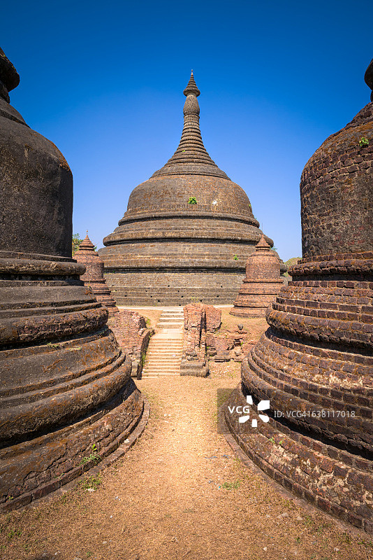 妙乌的拉塔纳邦佛塔图片素材