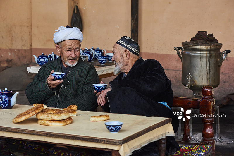 乌兹别克斯坦费尔干纳传统茶馆图片素材