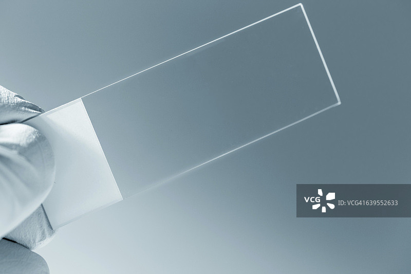 空的显微镜载玻片图片素材