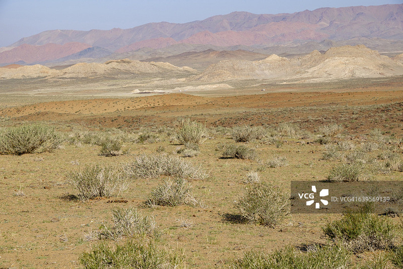 蒙古科布多省阿尔坦霍希高地沙漠山谷图片素材