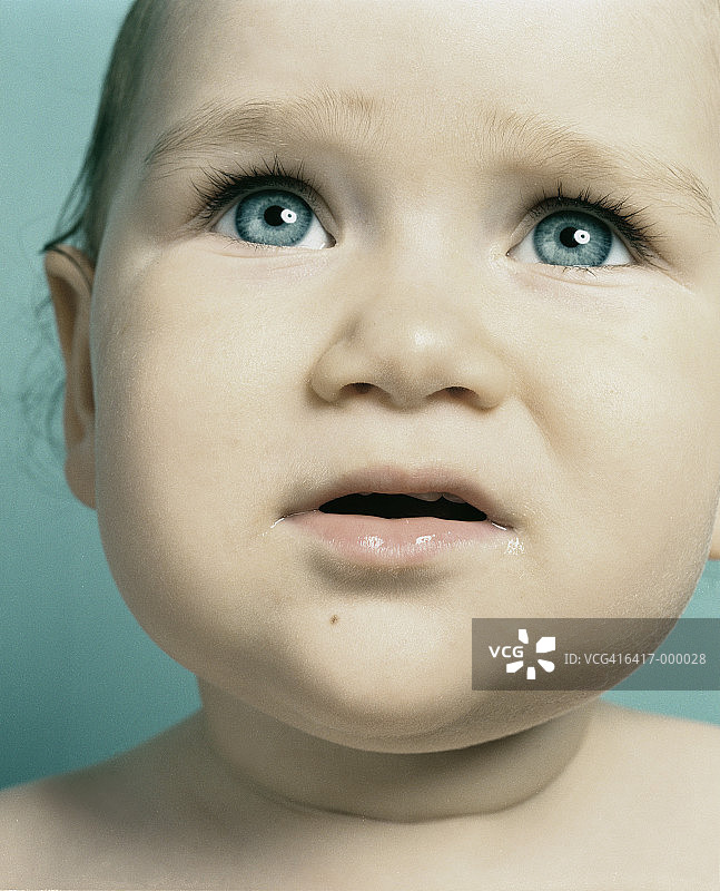 担心的婴儿图片素材