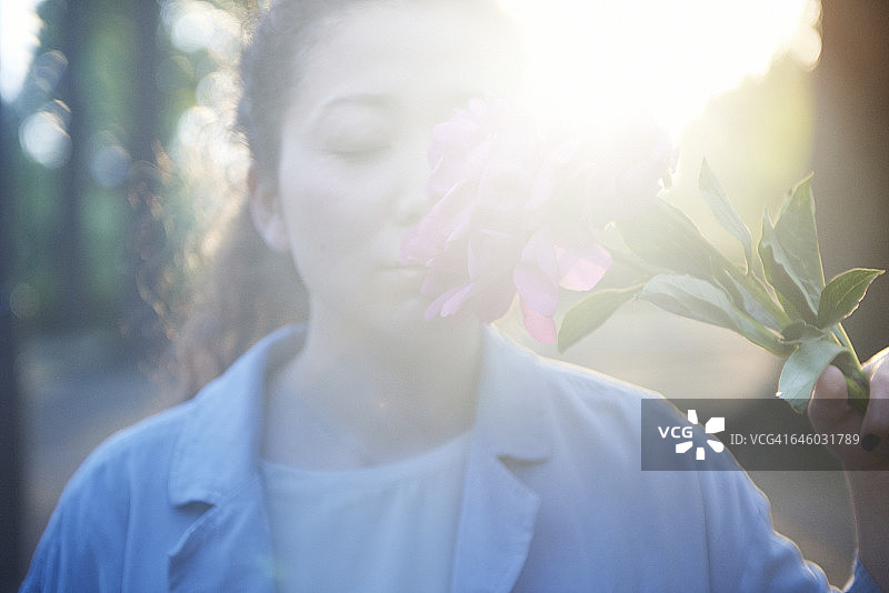 梦幻风格的女人像图片素材