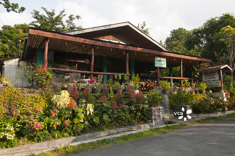 苏门答腊岛萨摩西岛嘟嘟村街景店铺图片素材