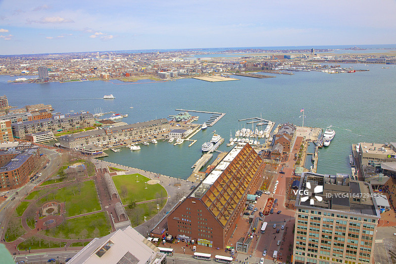 波士顿内港和翻新的码头景观图片素材