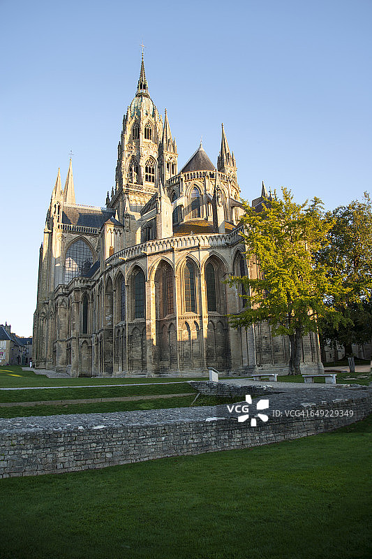 法国诺曼底巴约大教堂图片素材