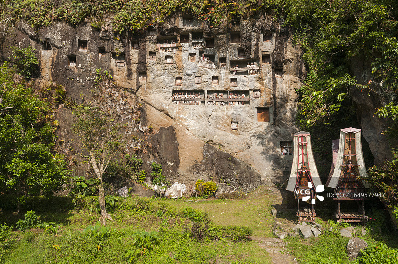 托拉雅悬崖墓葬人像（陶陶）图片素材