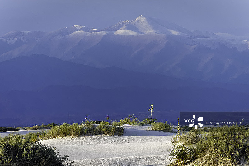 白雪皑皑的内华达山脉图片素材