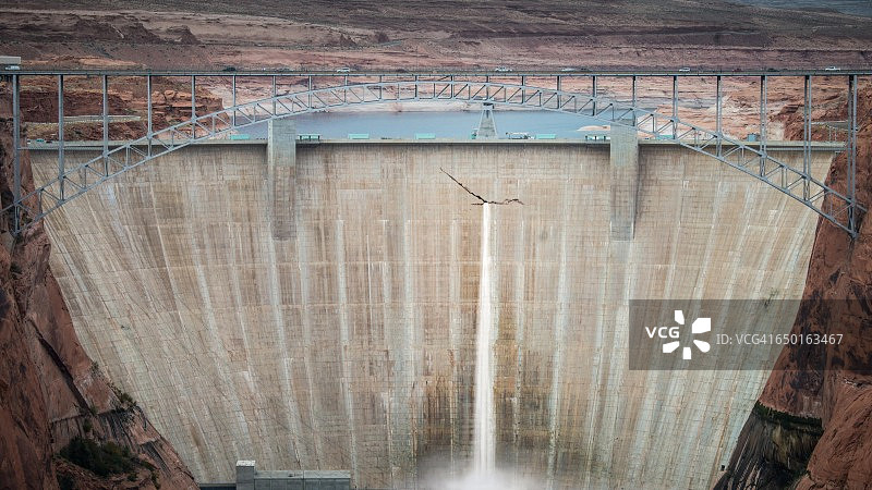美国亚利桑那州佩奇市格伦峡谷大坝图片素材
