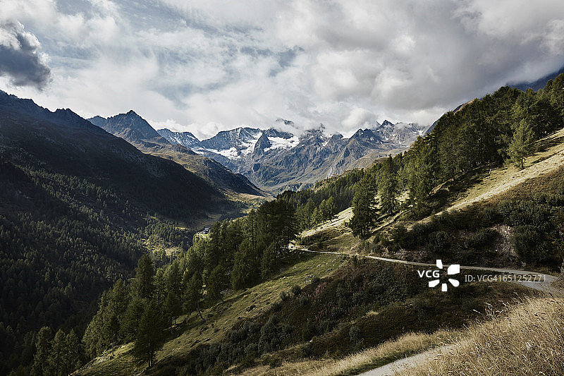 蒂梅尔斯约赫高山公路图片素材